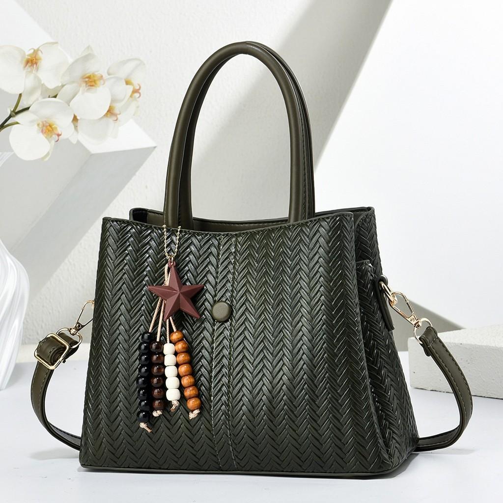 Womens Large Capacity Tote Bag Pu Leather With Zipper Closure For Daily Use
