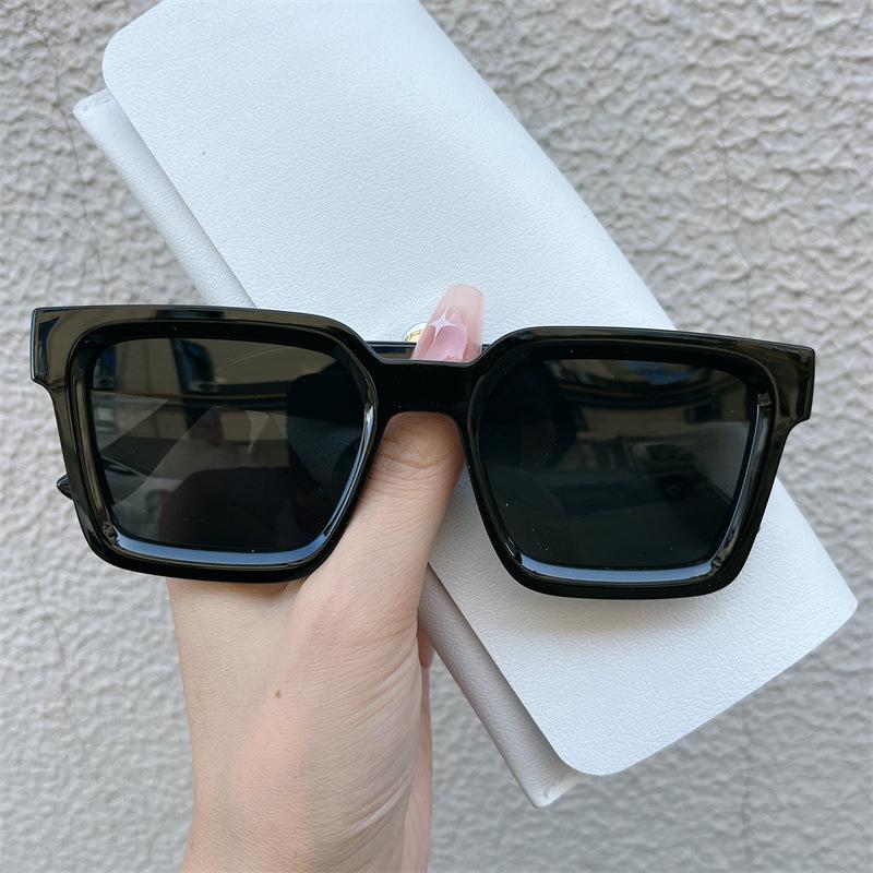 New Vintage Men Rectangle Frame Sunglasses Fashion Retro Eyeglasses Luxury Design Shades Eyewear Women UV400