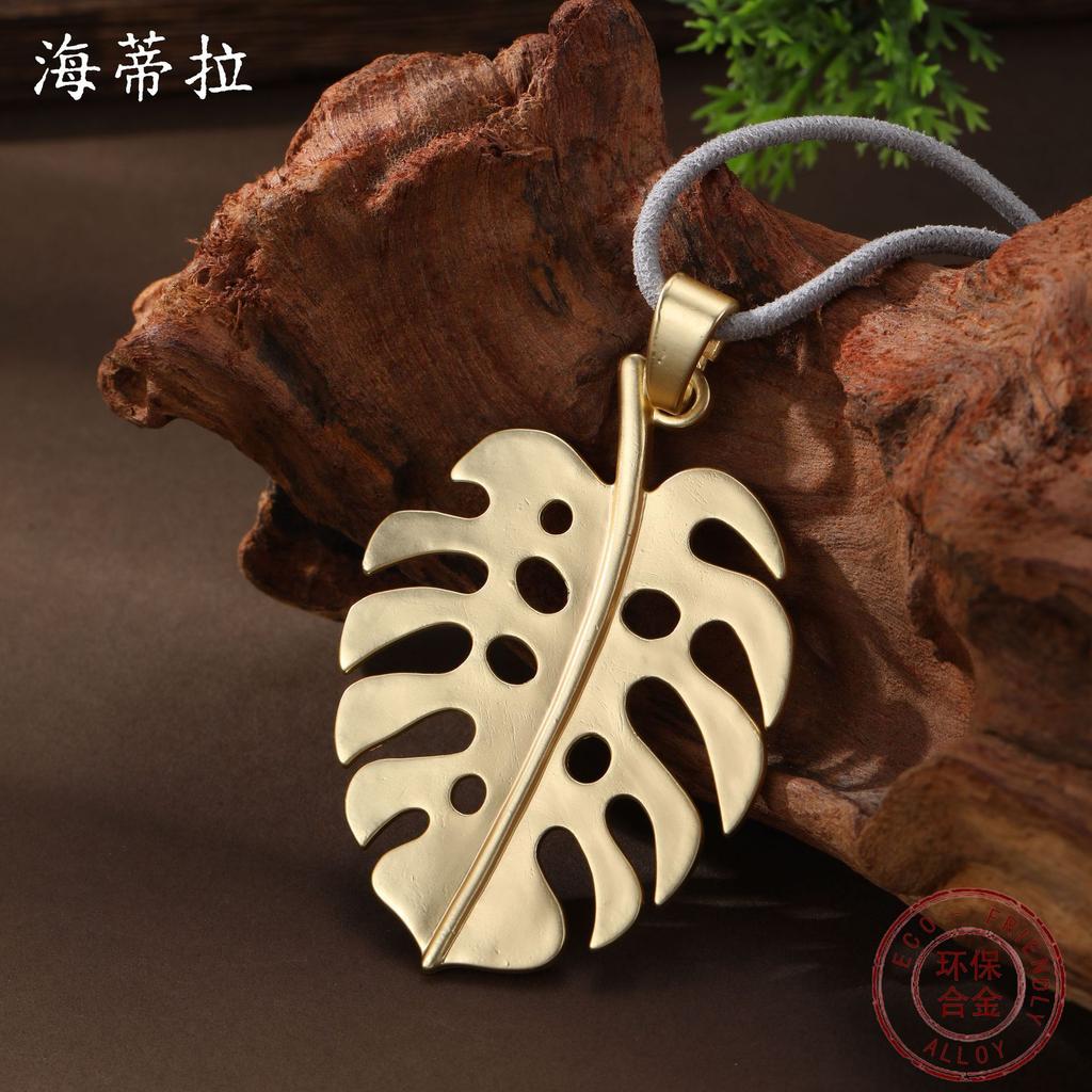 New Dumb Gold Irregular Leaf Velvet Long Pendant Women's Fashion Versatile Turtle Back Bamboo Long Necklace