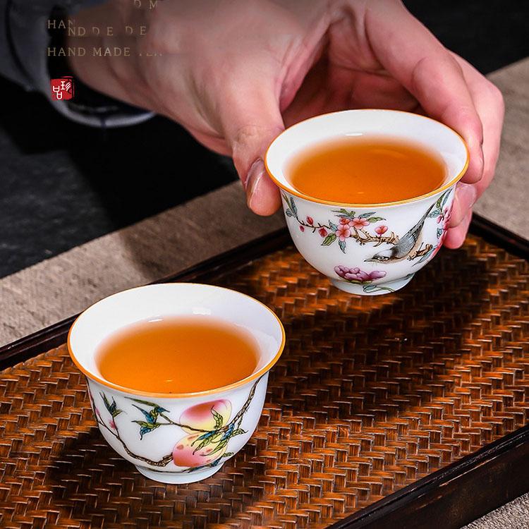 1 Pc Palace Ceramic Teacup Hand Painted Flowers Tea Bowl Handmade Tea Cup Tie Guanyin Pu'er Home white Porcelain Tea Set 60ml