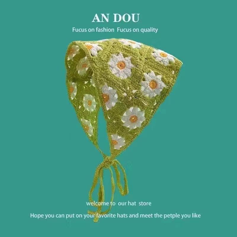 

Cute triangular women s headscarf, multifunctional, equipped with vintage headband and beach photography headwear One size зелений