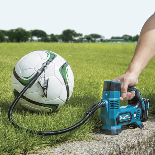 Makita Rechargeable Air Pump (Battery BL1015, Charger DC10SA, Case Included) MP100DSH Body: Depth 23.5cm Body: Height 17.3cm Body: Width 7.4cm