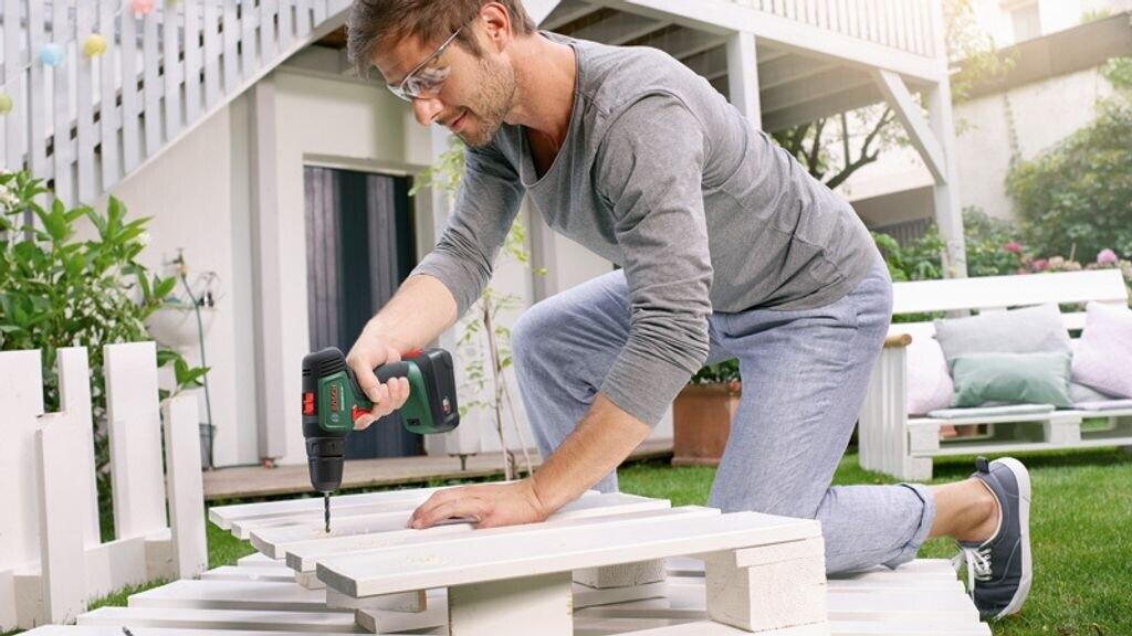 Дрель-шуруповёрт Bosch UniversalDrill 1806039D4001