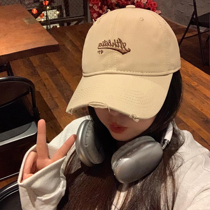 Ripped Japanese Versatile Letter Embroidered Baseball Cap Women'S Spring And Summer Soft Top Retro Cap Shows Small Face, Simple And Fashionable