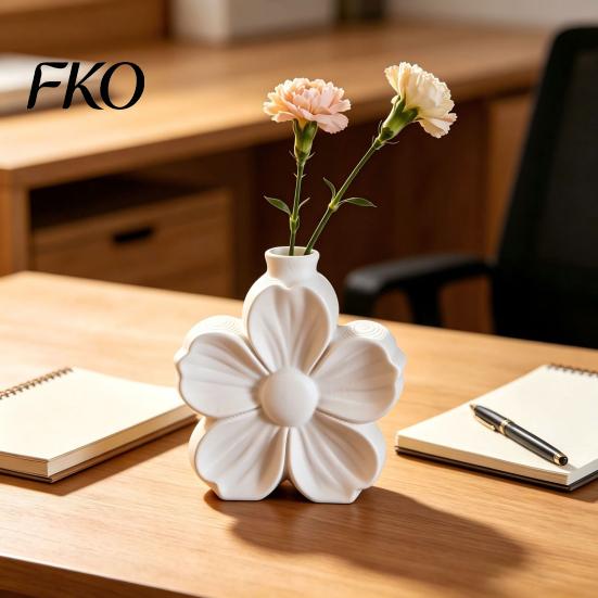 Artistic Decorative Ornament 3D Printed Minimalist Flower Vase, Matte Frosted Vase for Fresh Modern Home Table Decor or Dried Stems,