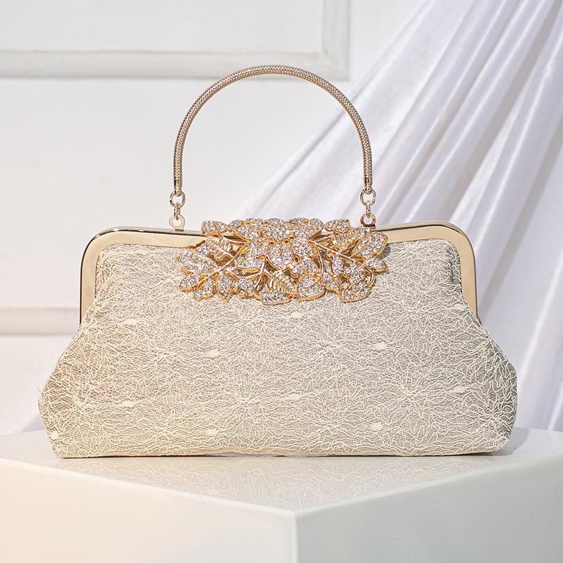 

Fashionable Cheongsam Women s Bag Retro Lace Handbag Banquet Bag Dress Bag Handbag Versatile Evening Bags Clutch Bags шампанського