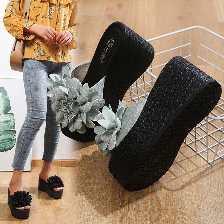 New European and American one-word muffin slippers wedge heel thick bottom large size high heel cool slippers
