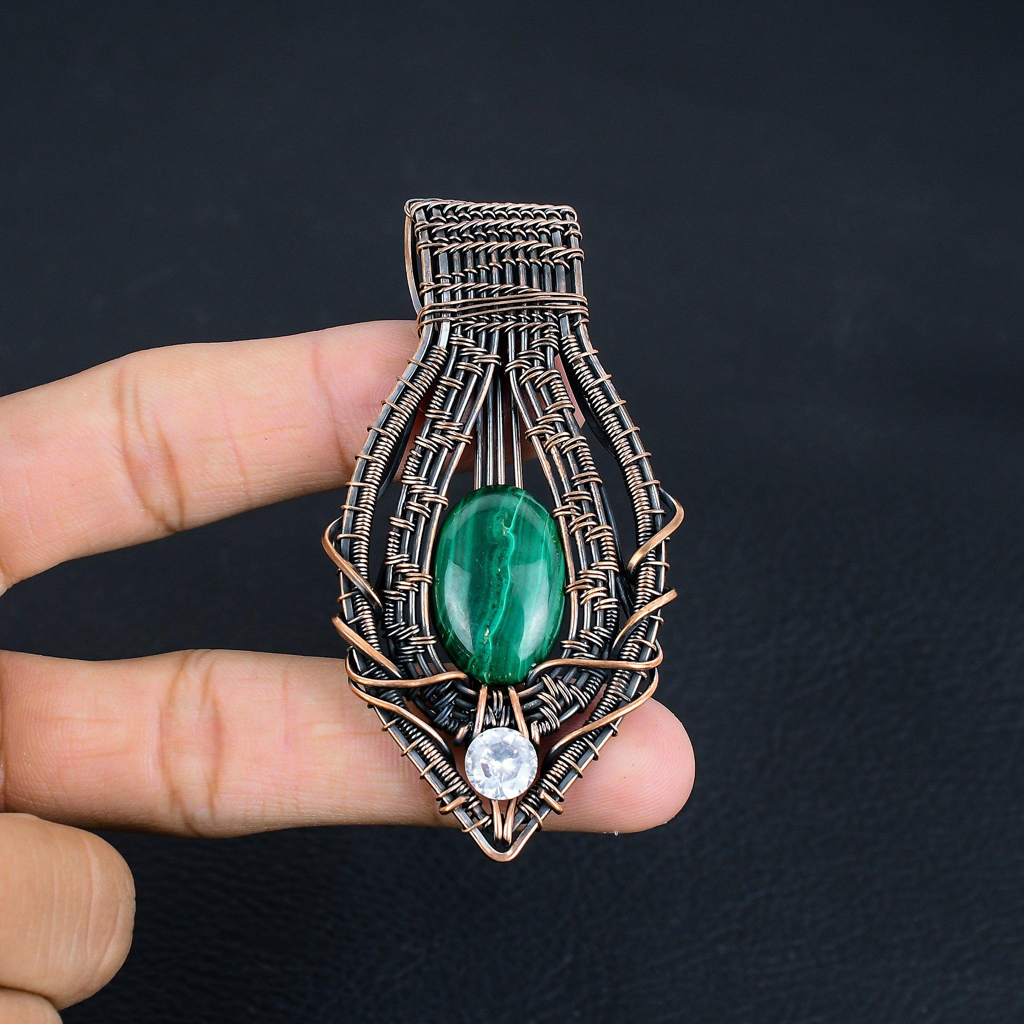 

Подвеска из малахита, подвеска из меди 999 пробы, обернутая проволокой. Подарок для женщин, подвеска ручной работы, ювелирные изделия из драгоценных камней 3.14 Inches