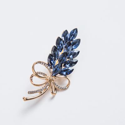 Broche de cristal de moda, hebilla de bufanda de seda, ramillete de lazo con diamantes de imitación de circonita, temperamento de decoración de traje, alfiler de cuello de traje