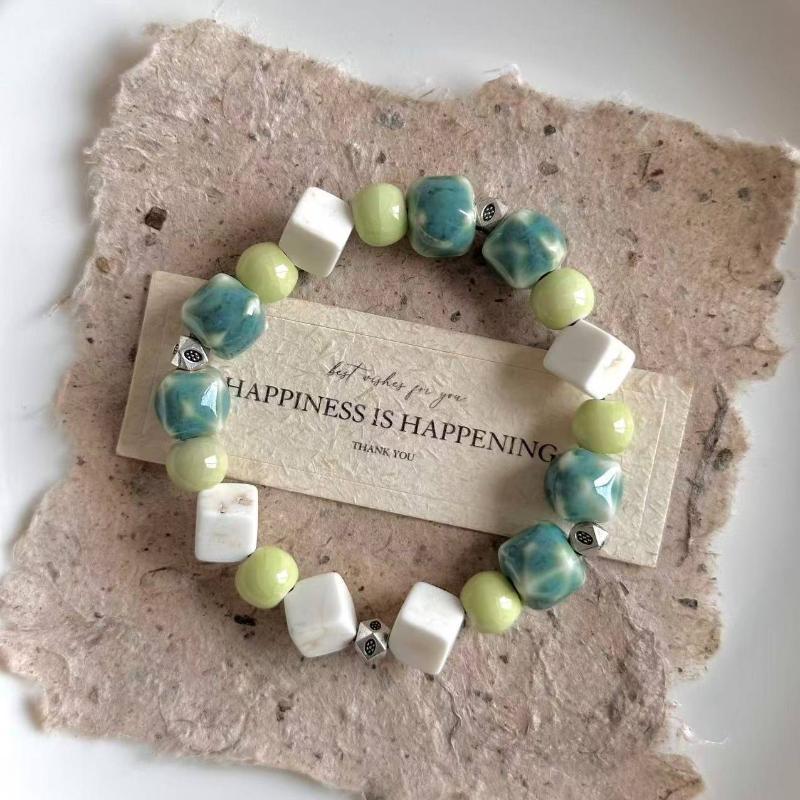 Boho Keramik Perlen Armband für Damen Zartrosa Rund mit Marmor Quadratischen Perlen, Elastisches Dehnbares Design für den Alltag & Geschenk