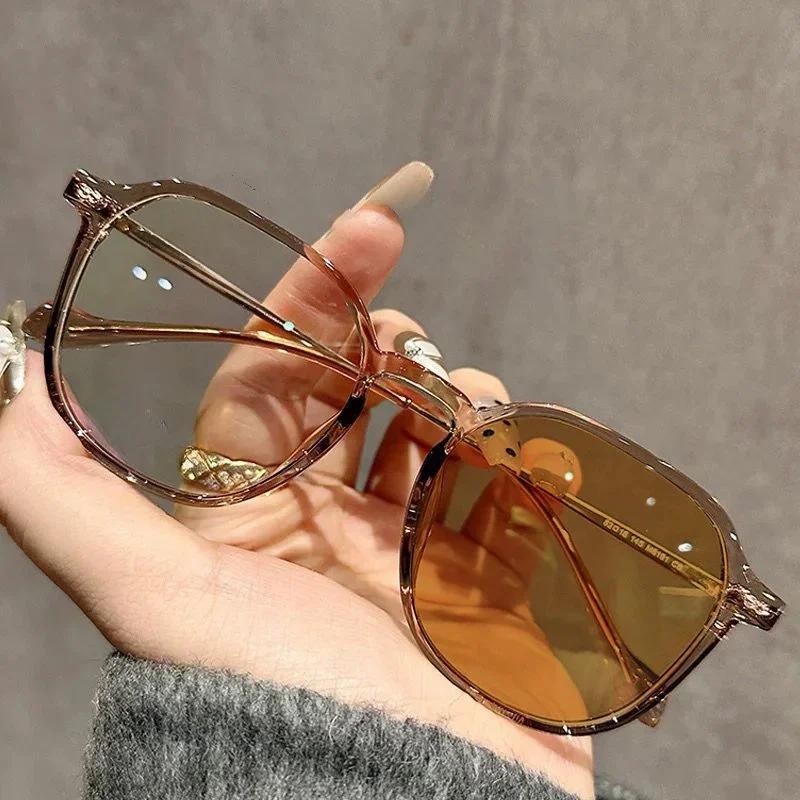 Fashion Square Frame Photochromic Myopia Glasses   Men Women Minus Diopter Eyeglasses Unisex Retro Anti-UV Glasses 0-1.0-4.0