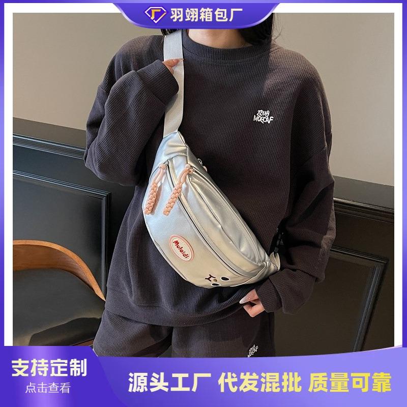 Small bag women's new summer versatile commuter messenger breast bag fashion mobile phone fanny pack