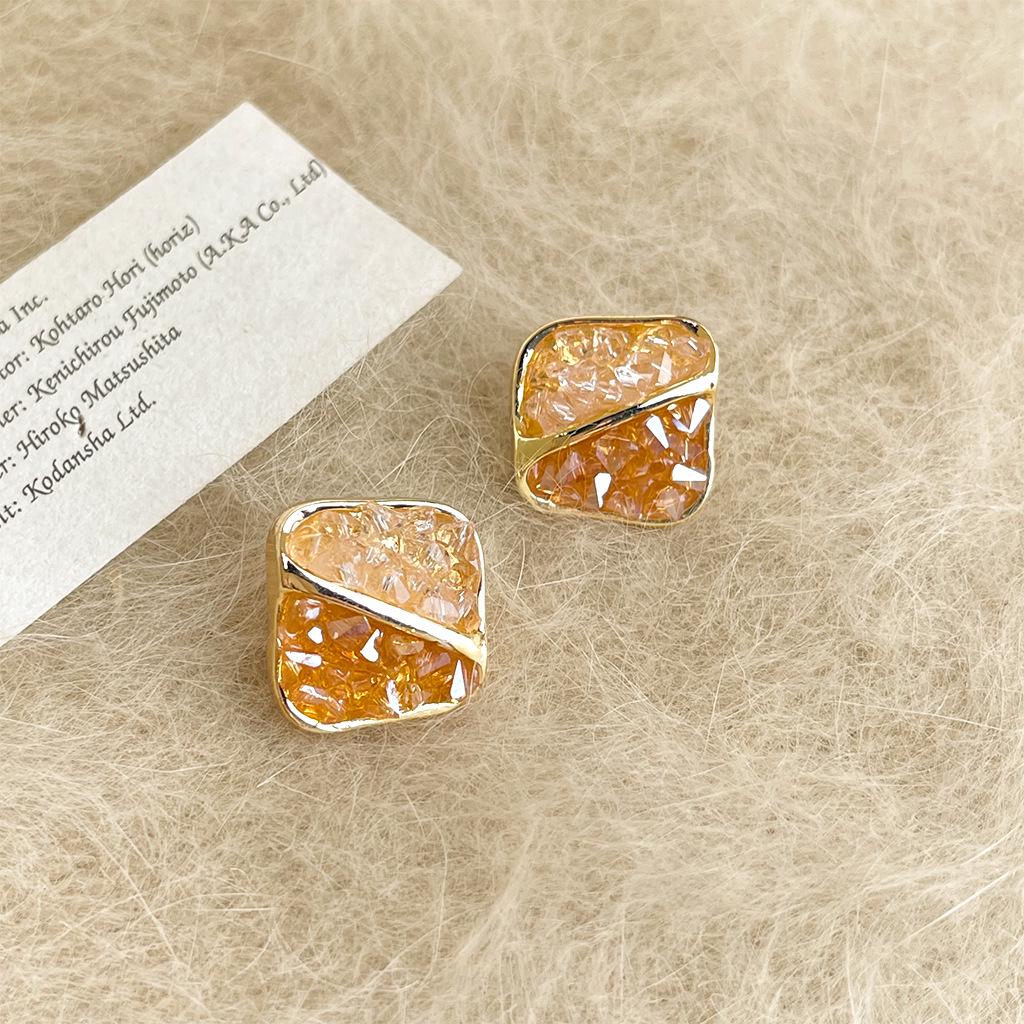 

Luxurious 3D Crystal Fairy Earrings: Chic, Colorful Studs for Women