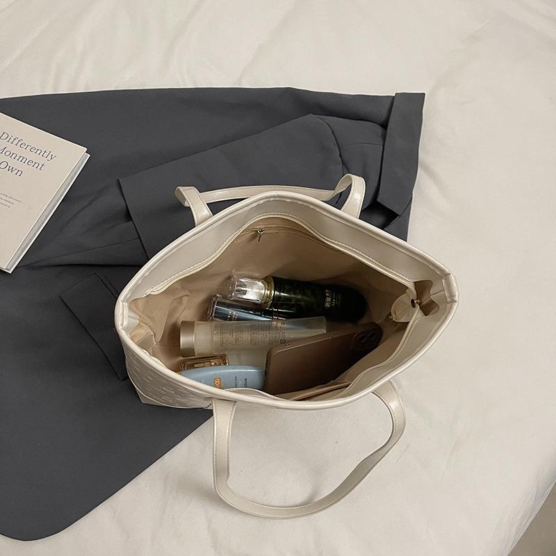 Borsa a Tote di Grande Capacità da Donna Nuova Moda Borsa a Spalla Versatile Borsa Casual da Pendolare