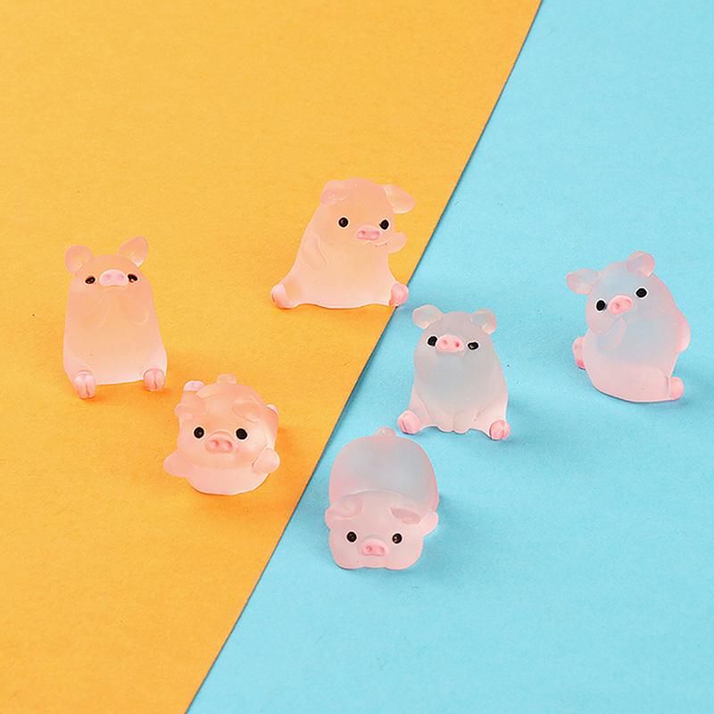 6Pcs Kawaii Mini Resin Cartoon Pig Miniatures Terrarium Figurines Diy Handmade