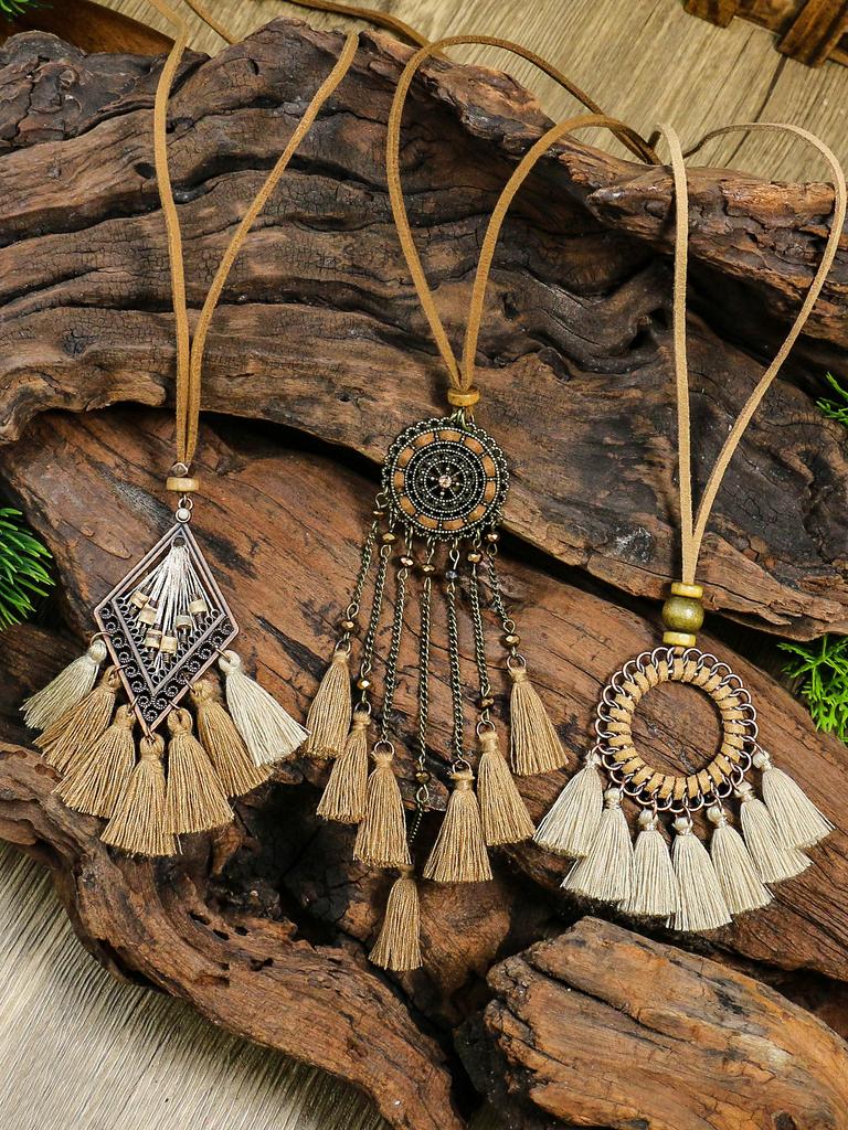 Vintage Ethnic Holiday Style Long Pendant Necklace Women's Bohemian Style Classic Temperament Necklace