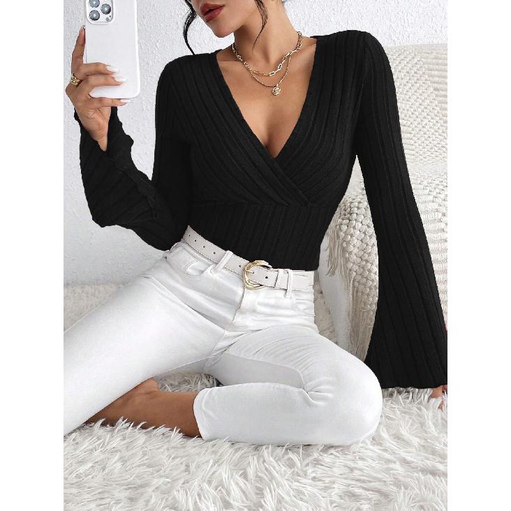 New Women's V-neck Flared Sleeve Burgundy T-shirt Autumn Winter Slim Fit Base Shirt Top