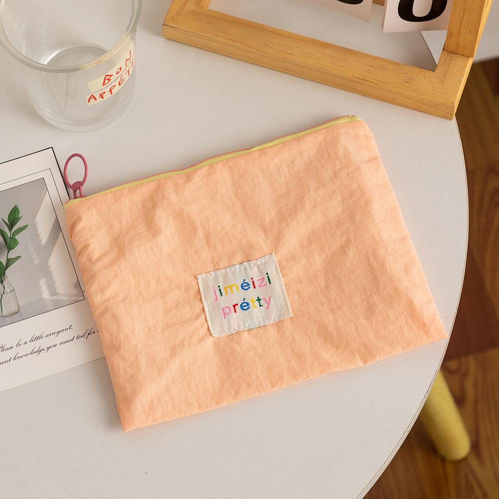 Portable Cosmetic Organizer With Breathable Polyester For Women And Men