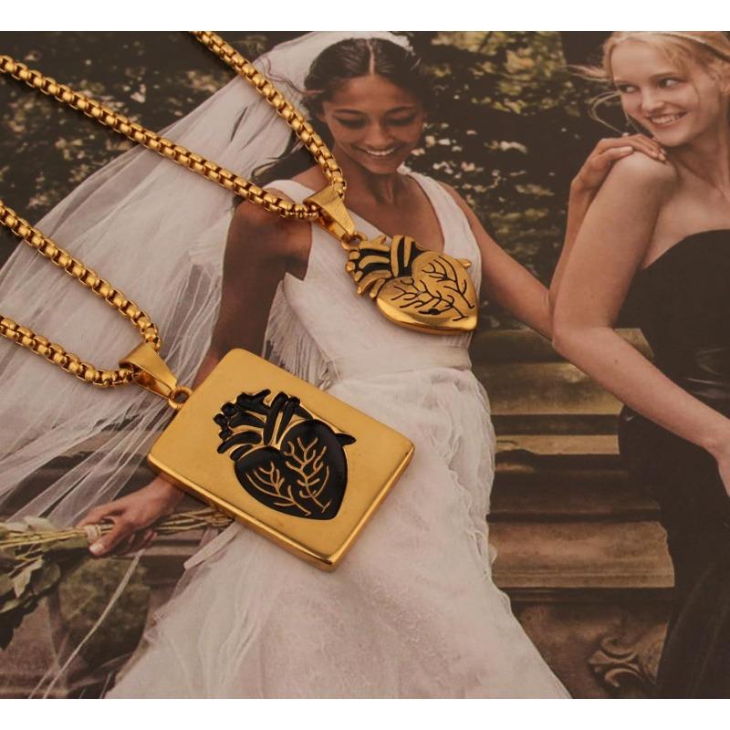 Heart Shape Goth Matching Couple Necklaces Punk Goth Friendship Couple Necklace for Him and Her Matching Pendant Necklaces for Dating Daily Wear