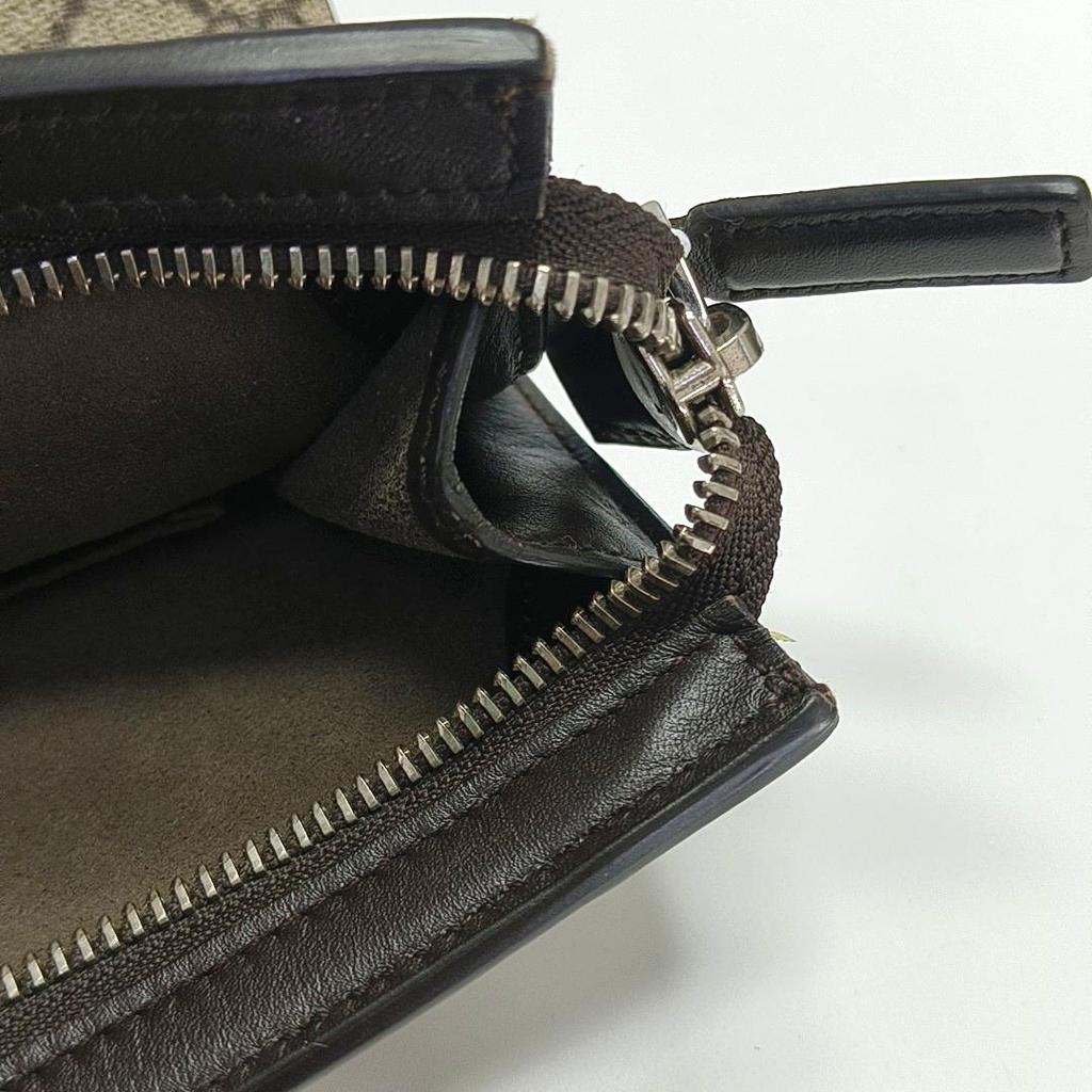 [Pre-Owned] GG Supreme Vintage Logo Stripe Web Canvas Clutch - Very Good #1KCEKB0