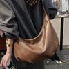 Retro large-capacity dumpling bag commuter armpit bag women's autumn new fashionable shoulder bag casual messenger bag
