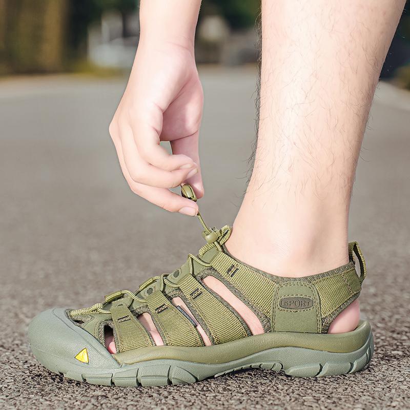Mode Sommar Utomhussandaler för Män Andningsbara Vandringsskor Vatten Strand Herrsandaler Camping Klättring Aqua Sneaker