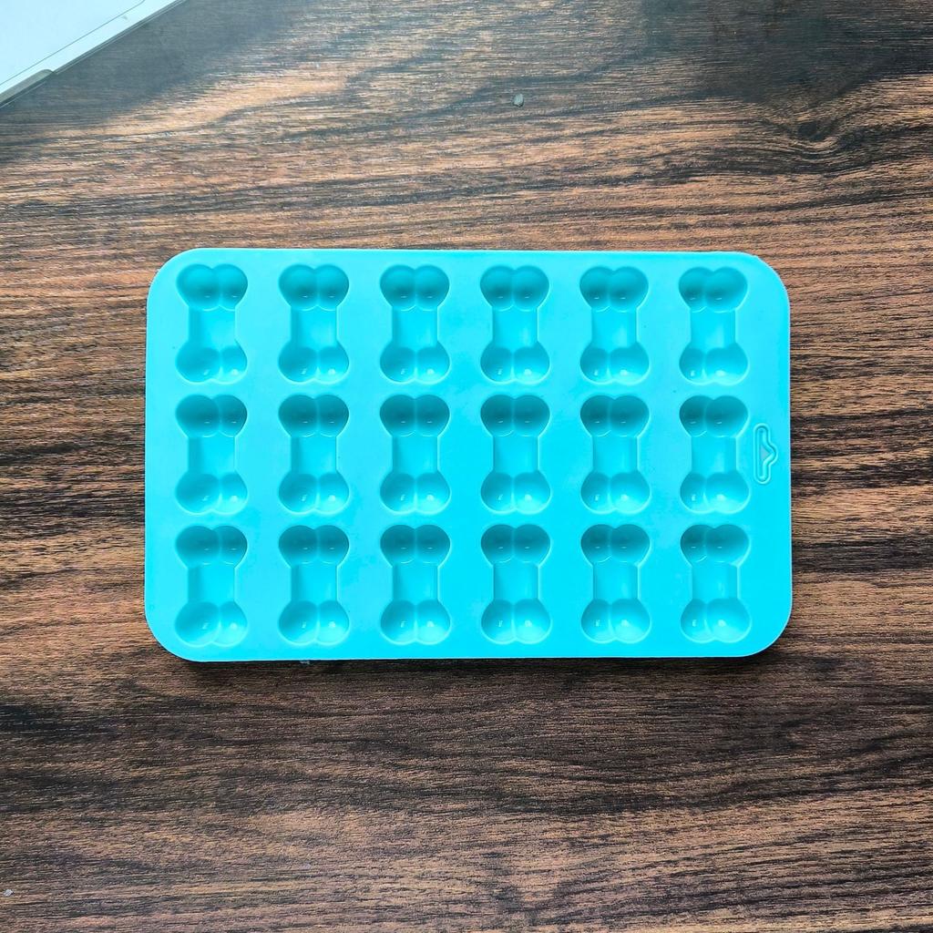 Silicone Molds Puppy Dog Paw and Bone Molds for Baking Chocolate Candy Jelly Dog Treats Ice Cube Bpa Free Moulds