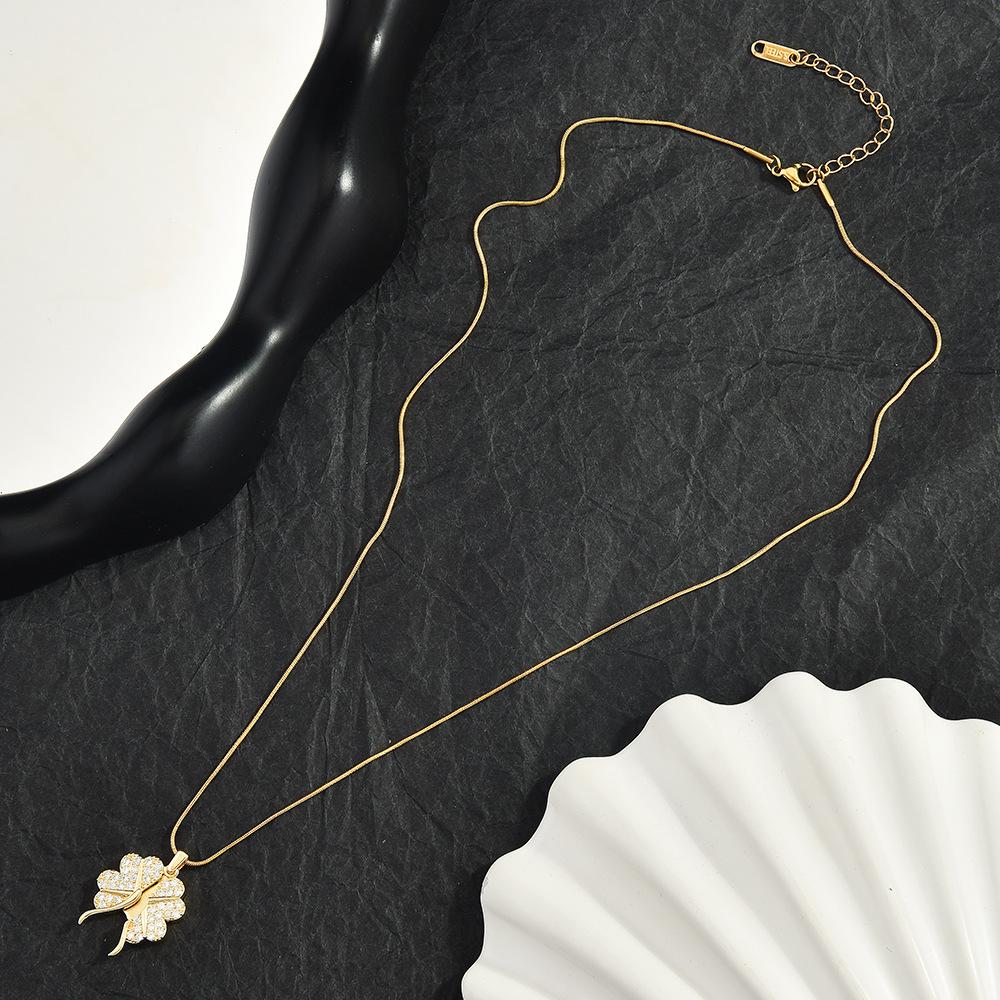 Open and Close Love Necklace for Women, Fashionable and Versatile Exquisite Accessories Gifts