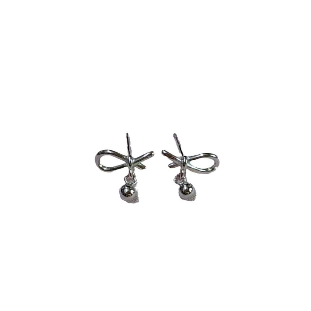 S925 Sterling Silver Heart, Flower, and Bowknot Stud Earrings - Light Luxury, Non-Fading Jewelry for Women.