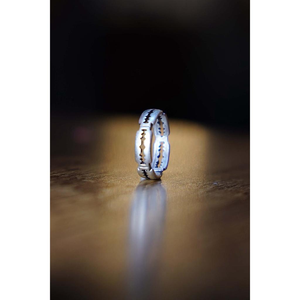 Unisex-Rasierer-Modell, verstellbarer, versilberter Ring