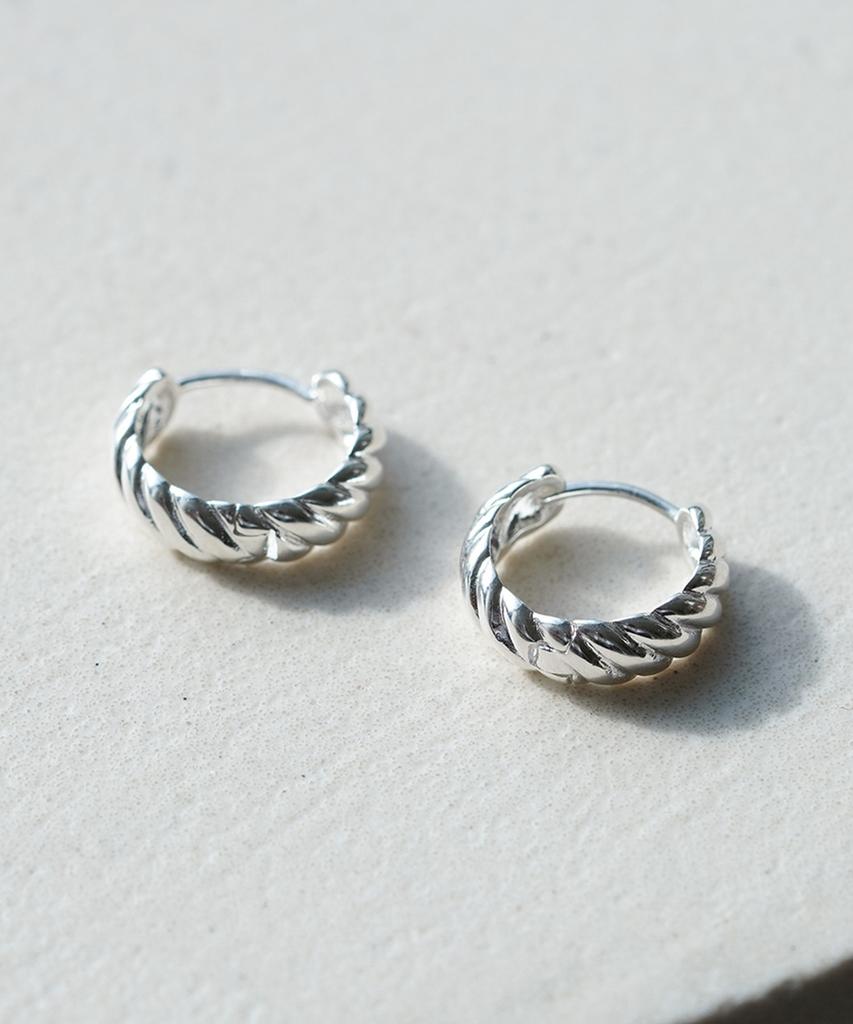 Alleun Silver 925 Quattro Twisted One-Touch Silver Earrings Bold