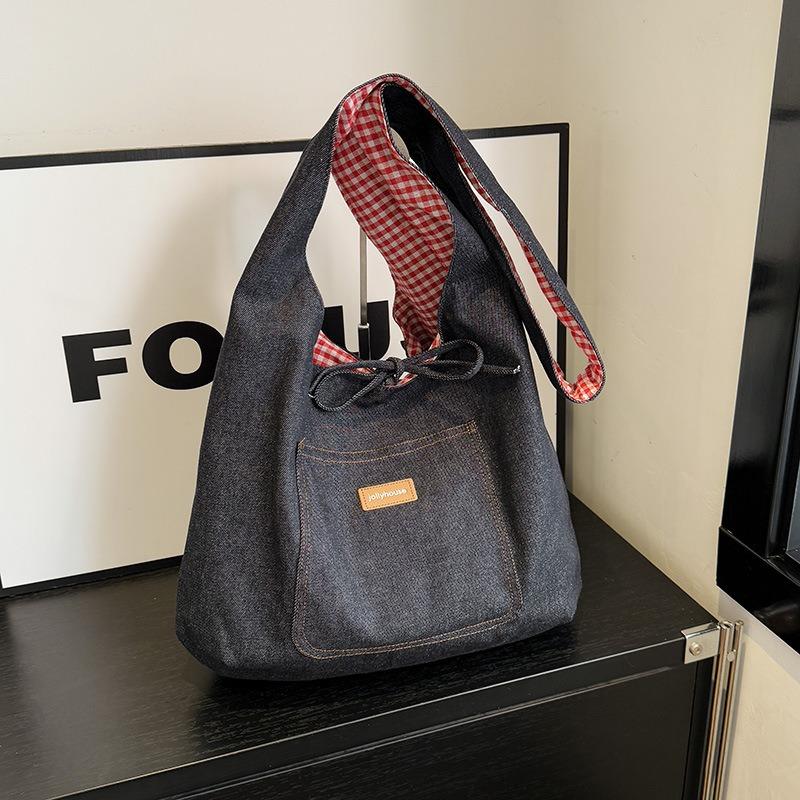 New embroidered denim messenger bag casual versatile shoulder bag women's large-capacity work commuter tote bag