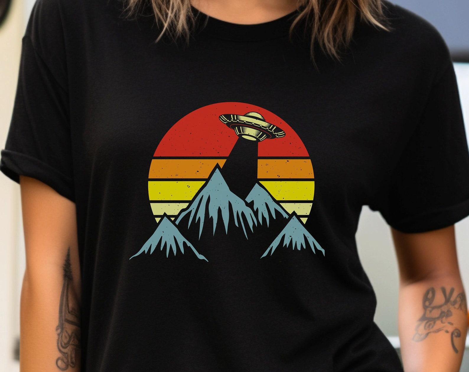 Mountain Alien UFO T-Shirt: Sunset Graphic Tee 4XL