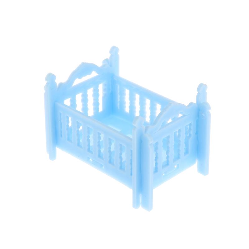 Kreativní personalizovaná svatební bonboniéra Svatební bonboniéru lze spojit s postýlkou pro miminko Dárek pro miminko k narozeninám