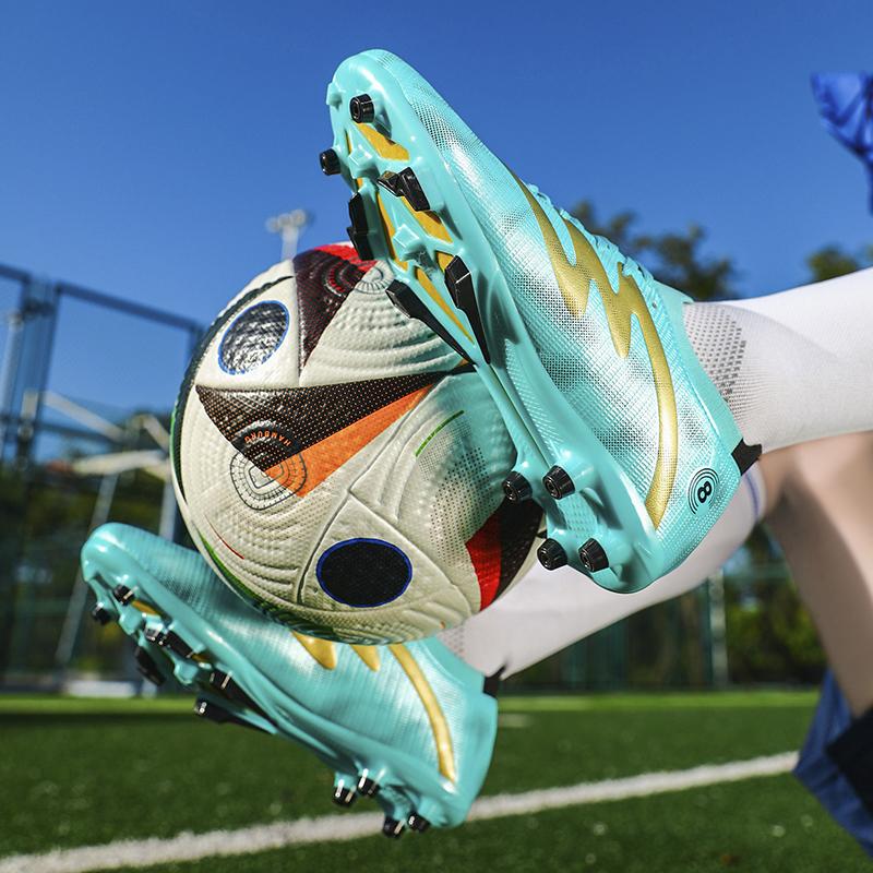 32-45 Men's Large Size Football Shoes Kids Low Top Short Nail Outdoor Anti-slip Football Boots