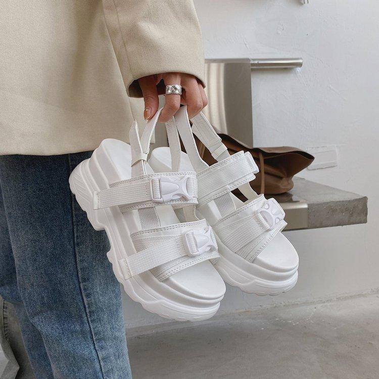 

Sandals Fairy Wind Seaside Vacation Rome Student Sports Platform Muffin Beach Shoes ins Tide 35 білий