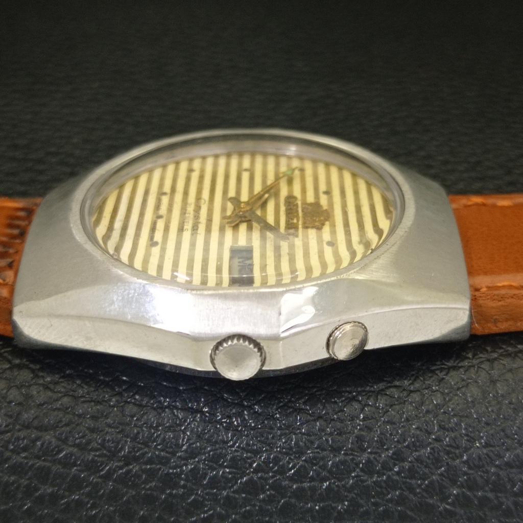 VINTAGE ORIENT CRYSTAL AUTOMATIC 46941 JAPAN MENS ORIGINAL DIAL WATCH A703593-1