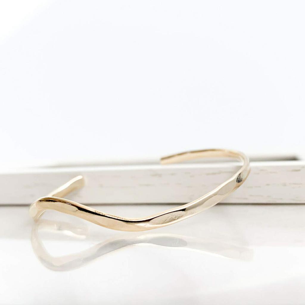 [Naot Jewelry] Women's Bangle [Gift Box Included] Gold Kainari Wave Bangle