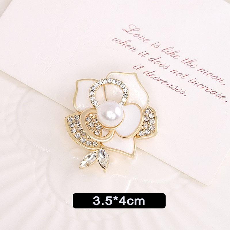 Camellia Brooch Fashion Luxury Rhinestone Imitation Pearl Pin For Women Fashion Clothes Corsage Jewelry Accessories Wholesale