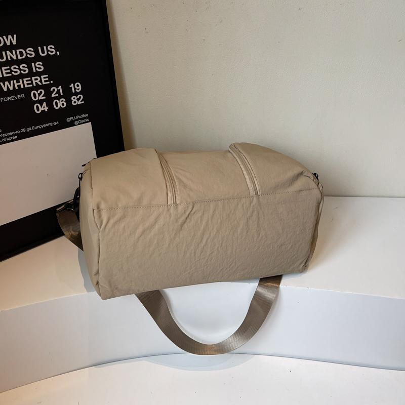 Outdoor Travel Bag Women's Shoulder Sports Bag Lightweight Crossbody Bag Separation Shoes Bags