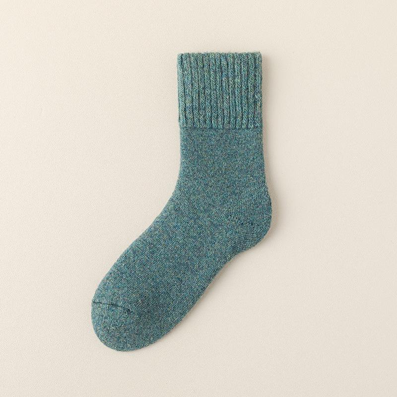 4 Pairs of Female Terry Winter Heating In The Ultra Thick Soft Waxy Held On Wool Tube Socks