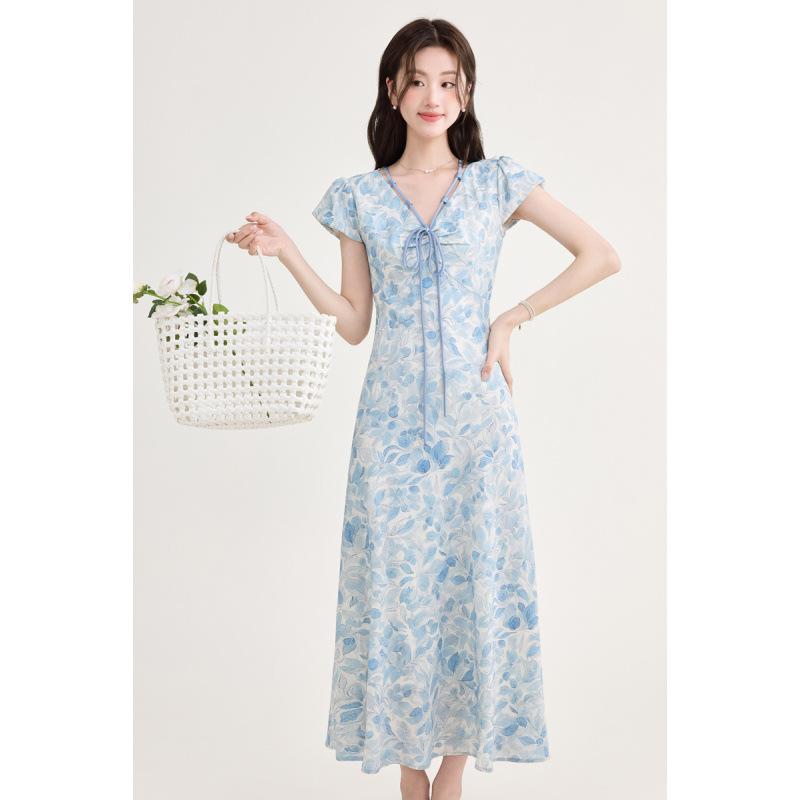 2026 Spring/Summer Elegant Blue Floral A-line Dress: Waist-Cinching, Short-Sleeved French Style Small
