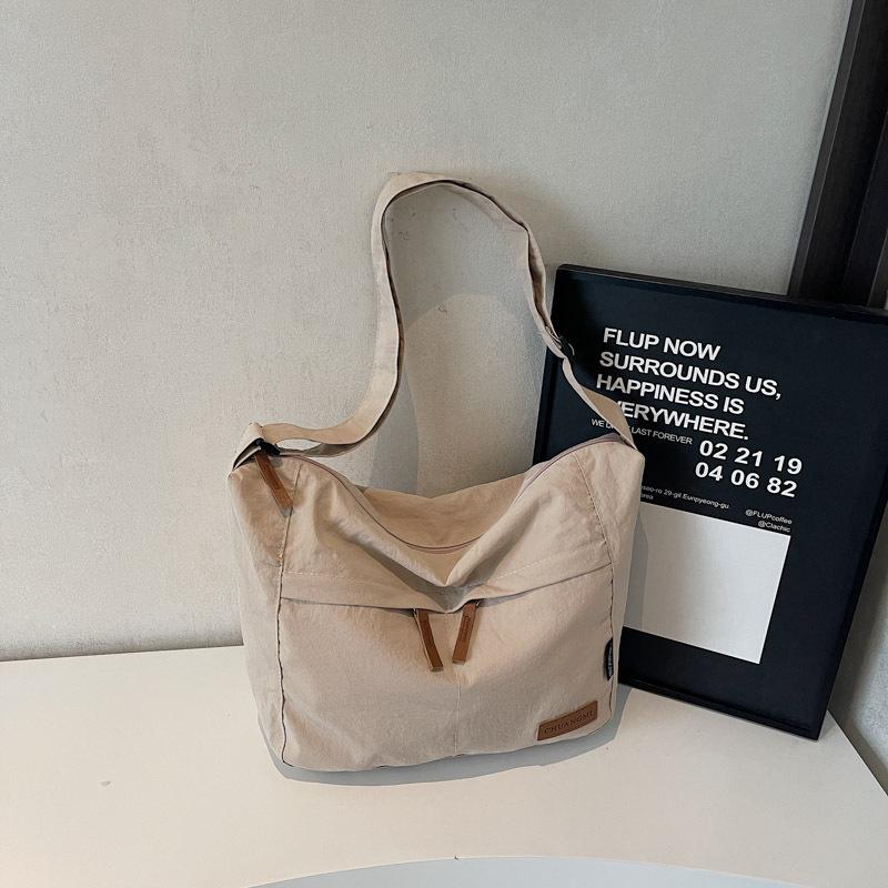 

Японская повседневная сумка-тоут для студентов, в ленивом стиле, большой вместимости, простая однотонная, легкая, универсальная сумка-мессенджер, женская