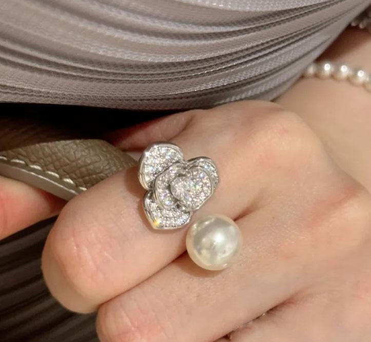 Rose Camellia Pearl Ring Women'S Personality Light Luxury Full Diamond Zir*****Pening Adjustable Ring