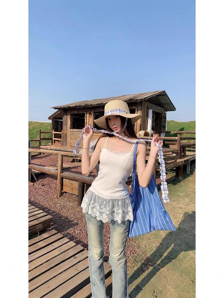 2026 Frühling/Sommer Koreanischer Stil Schlankes Spitzen-Patchwork-Camisole-Tanktop