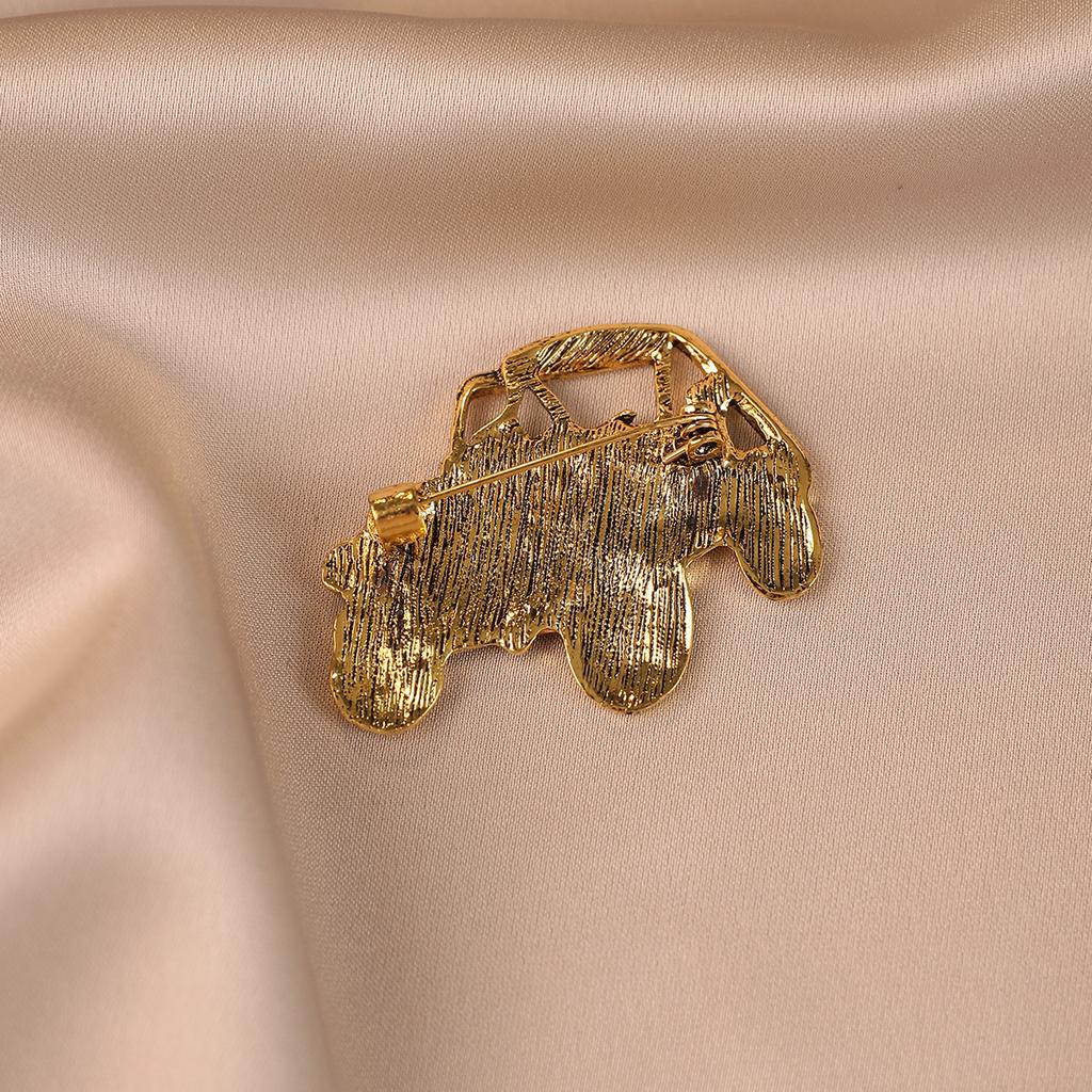 Retro Exquisite and Unique Brooch High-end and Elegant Personalized Anti-glare Pin Fashionable Accessory for Suit Overcoat, Corsage