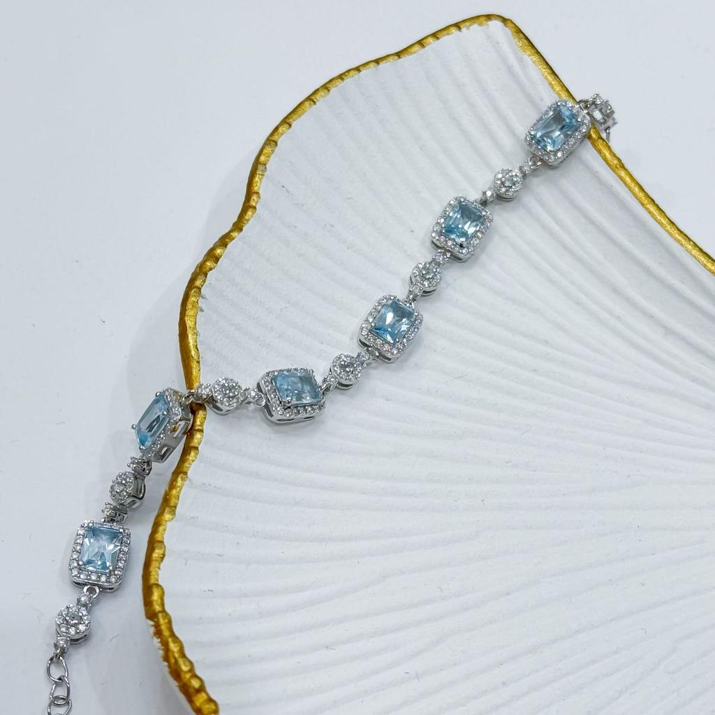 Silver Bracelet with Natural Topaz 10.643ct, Item Weight 11.28 G (2173236)