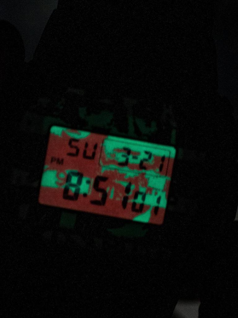 BEAMS KOUSUKE KAWAMURA X BEAMS T Special Edition DW Dollar Bill Black 11480709950 G-SHOCK 5600-E "1 Shredded" Men's Watch, -