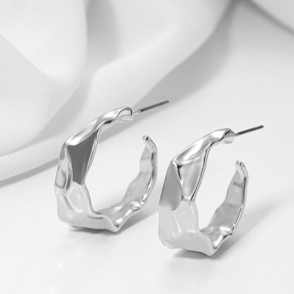 Korean version Korean personality irregular niche design earrings women's ins versatile light luxury stud earrings C-shaped earrings