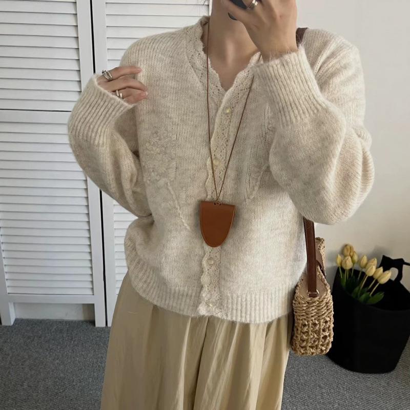 Sweet Lace V-Neck Women's Cardigan Sweater - 2026 Autumn/Winter Korean Style 3D Crochet Knit Outerwear